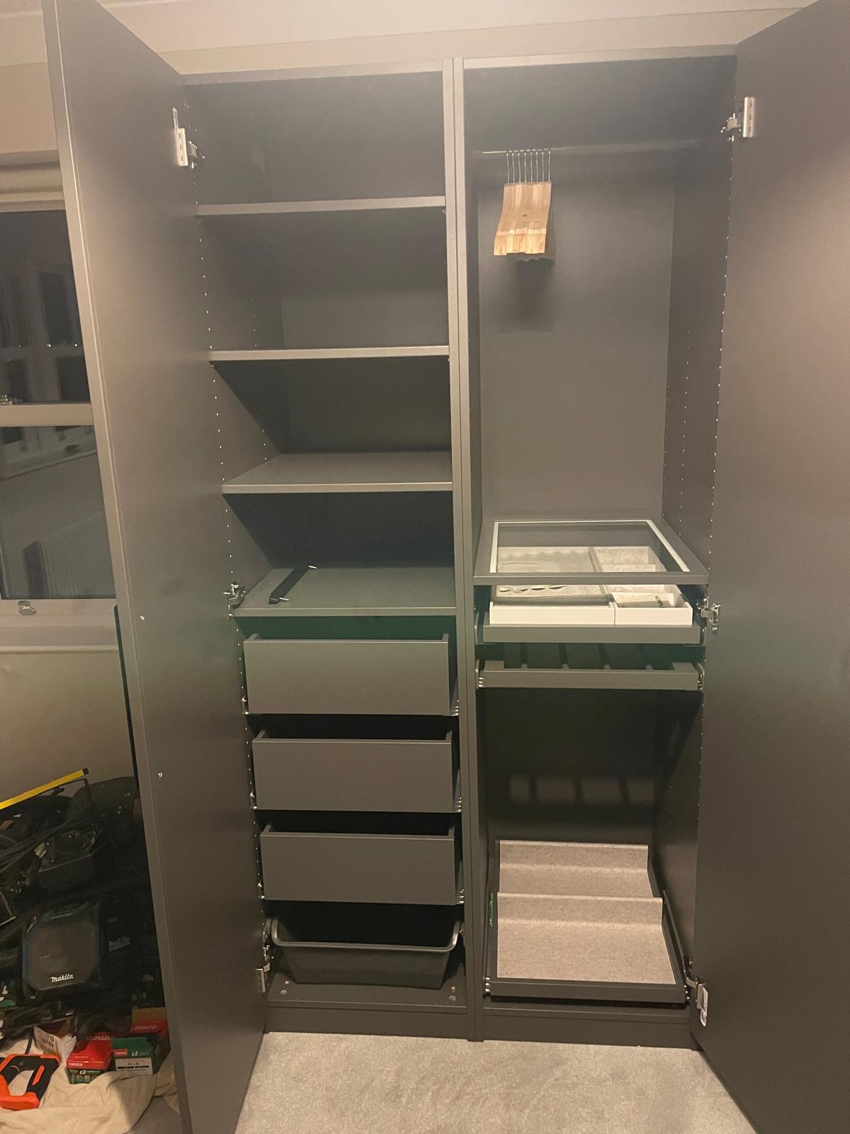 harrogate joiner Bedromm Cupboards